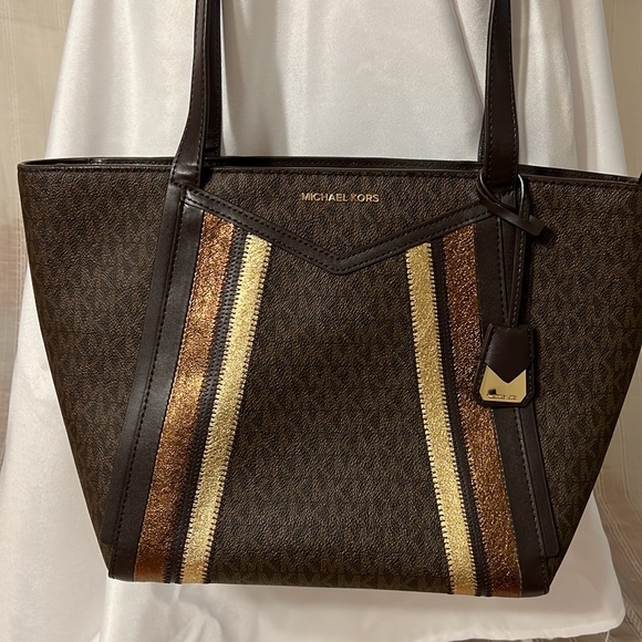 Michael Kors Whitney Signature Metallic Tote - Picture 4 of 10